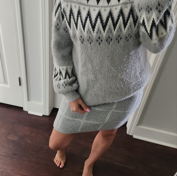 Diamond Turtleneck Ultra Soft SWEATER ✨️ - Picture 8 of 9